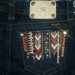 Miss Me Jeans - mid-rise/easy skinny